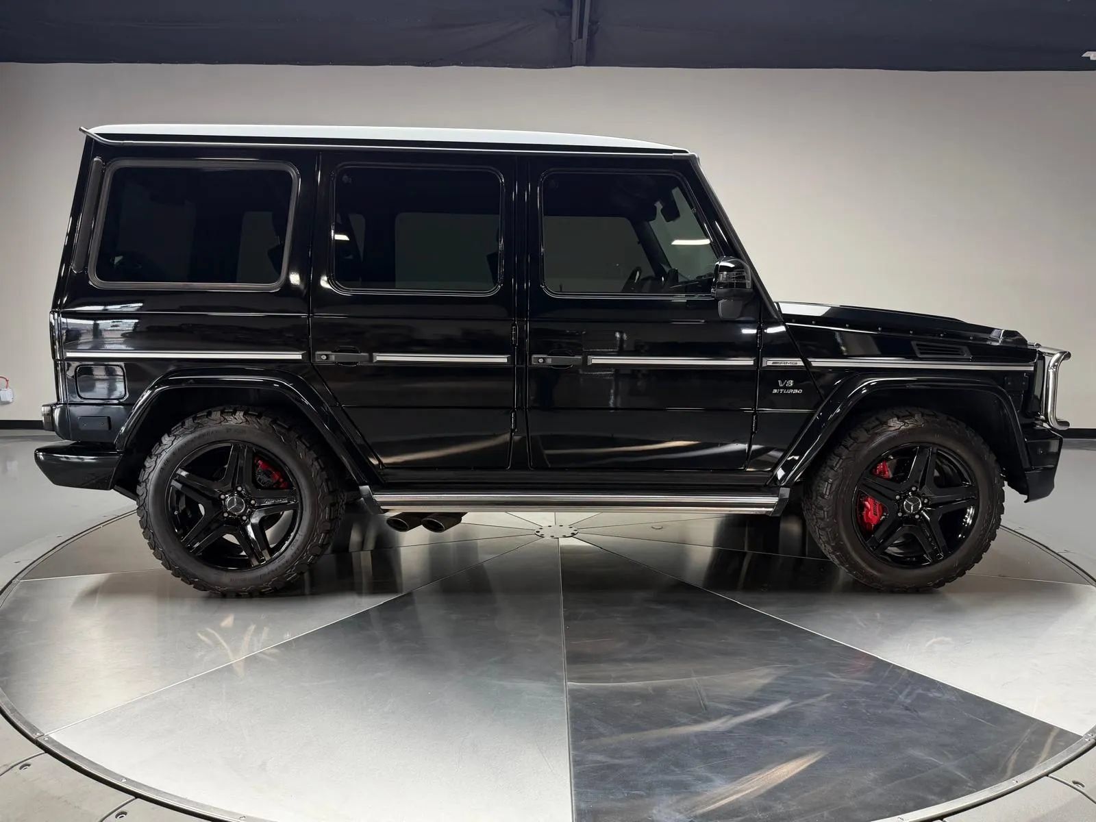 Used 2015 Mercedes-Benz G 63 AMG 4MATIC image 6