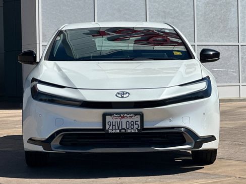 Certified 2023 Toyota Prius XLE FWD image 11
