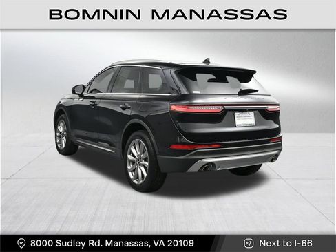 Used 2022 Lincoln Corsair AWD w/ Premium Package image 3