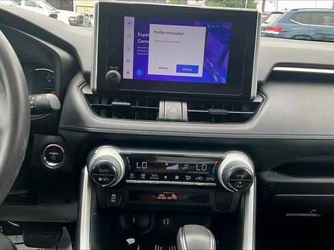 Used 2023 Toyota RAV4 SE AWD/4WD image 14