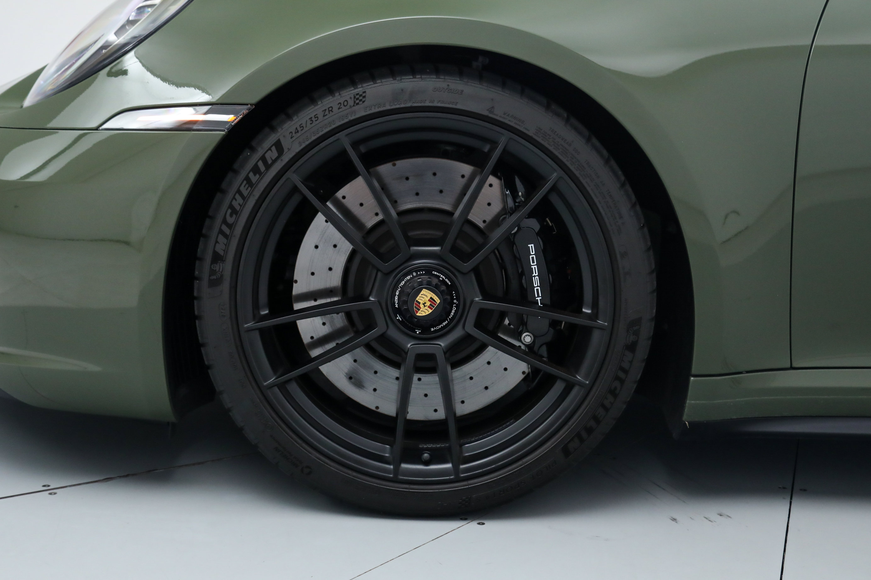 Used 2024 Porsche 911 GTS Coupe image 37