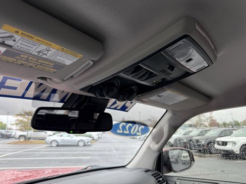 Used 2022 Toyota 4Runner TRD Off-Road image 21