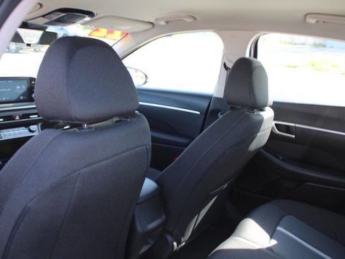 Used 2022 Hyundai Sonata SE FWD image 16