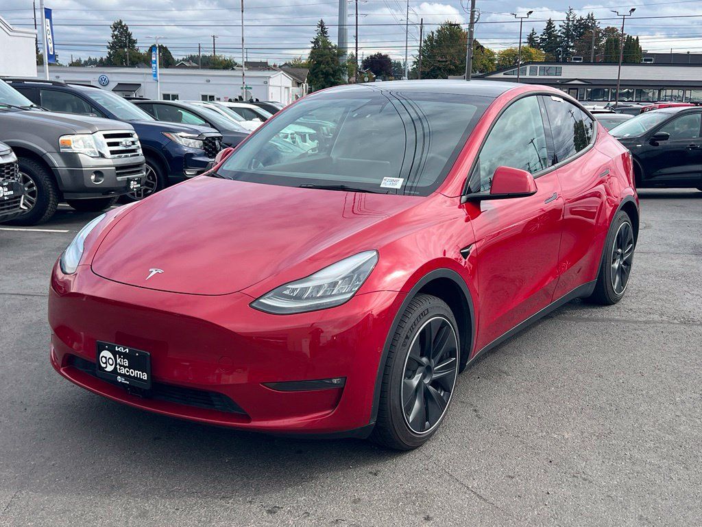 Used 2021 Tesla Model Y Long Range AWD/4WD image 3