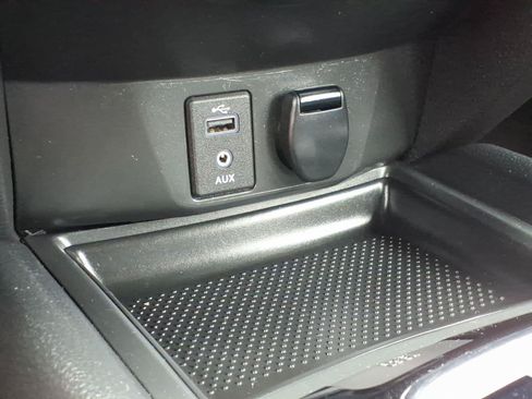 Used 2017 Nissan Rogue S FWD image 20