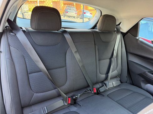 Used 2022 Chevrolet Bolt LT image 35