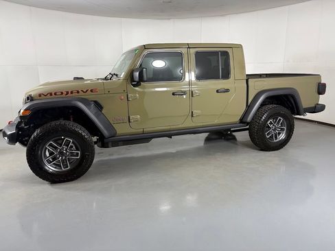 New 2026 Jeep Gladiator Mojave AWD/4WD image 5