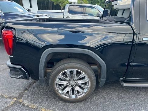 Certified 2023 GMC Sierra 1500 Denali w/ Denali Reserve Package AWD/4WD image 5