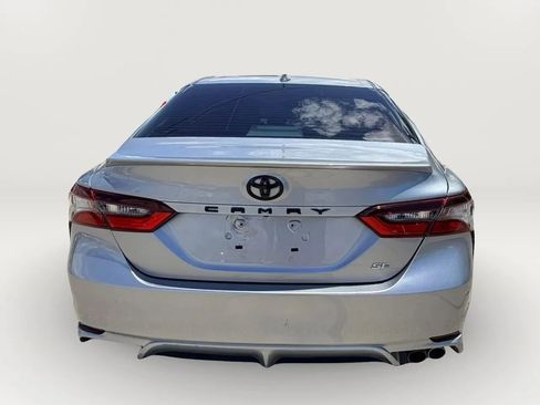 Used 2021 Toyota Camry SE FWD image 7