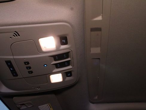 Used 2015 Chevrolet Malibu LT image 25