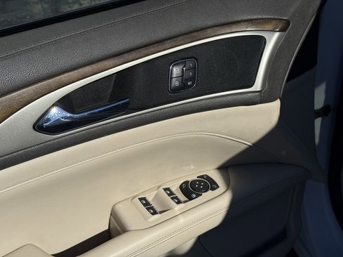 Used 2017 Lincoln MKZ Select w/ Climate Package image 26