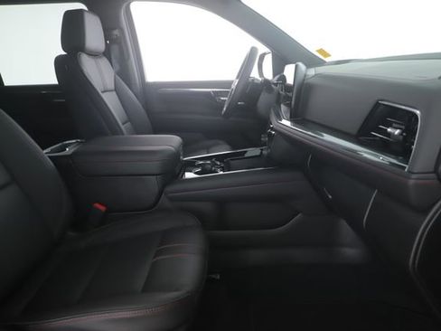 Used 2026 Chevrolet Suburban RST w/ RST Capability Package image 36