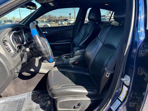 Used 2017 Dodge Charger SXT w/ Plus Group image 9