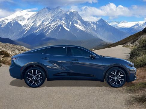 Used 2026 Toyota Crown XLE image 6