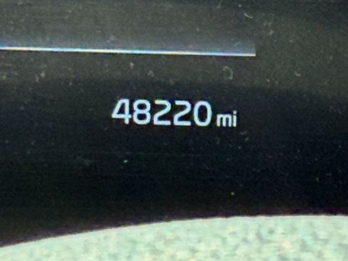 Used 2023 Kia Telluride EX w/ EX Captain's Chair Package image 11