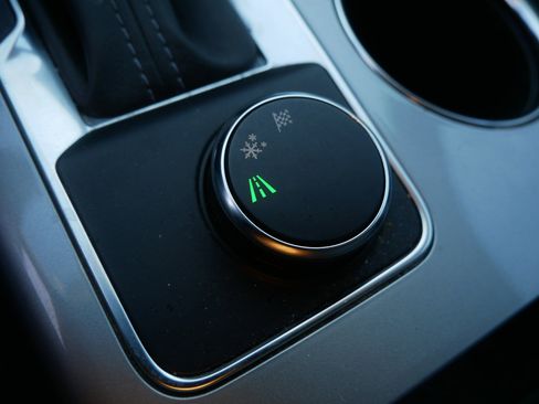 Used 2019 Chevrolet Blazer LT image 26