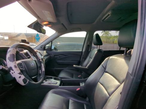 Used 2016 Honda Pilot Touring image 6