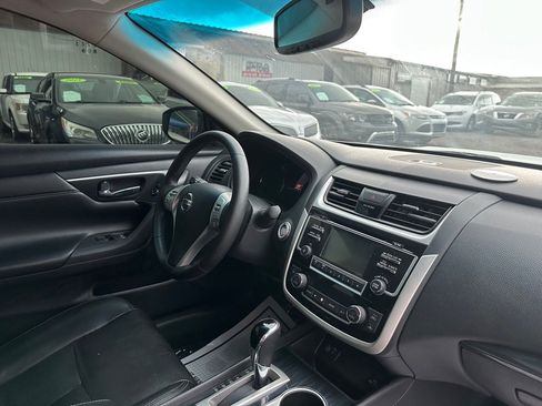 Used 2018 Nissan Altima 2.5 SL FWD image 8