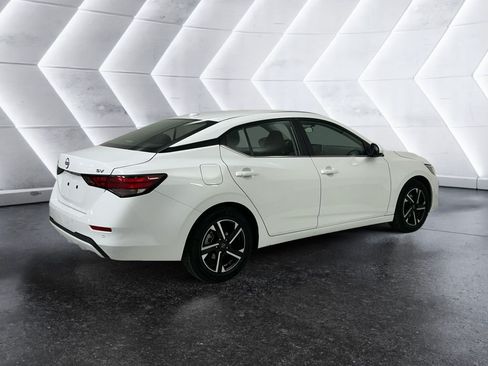 Used 2024 Nissan Sentra SV FWD image 4