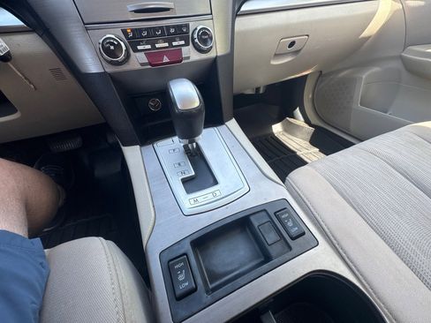 Used 2014 Subaru Legacy 2.5i Premium image 18