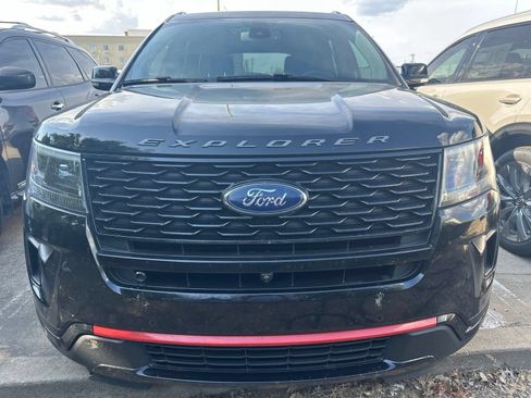 Used 2018 Ford Explorer Sport w/ Equipment Group 401A AWD/4WD image 3