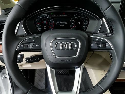 Used 2021 Audi Q5 Prestige w/ Prestige Package image 9