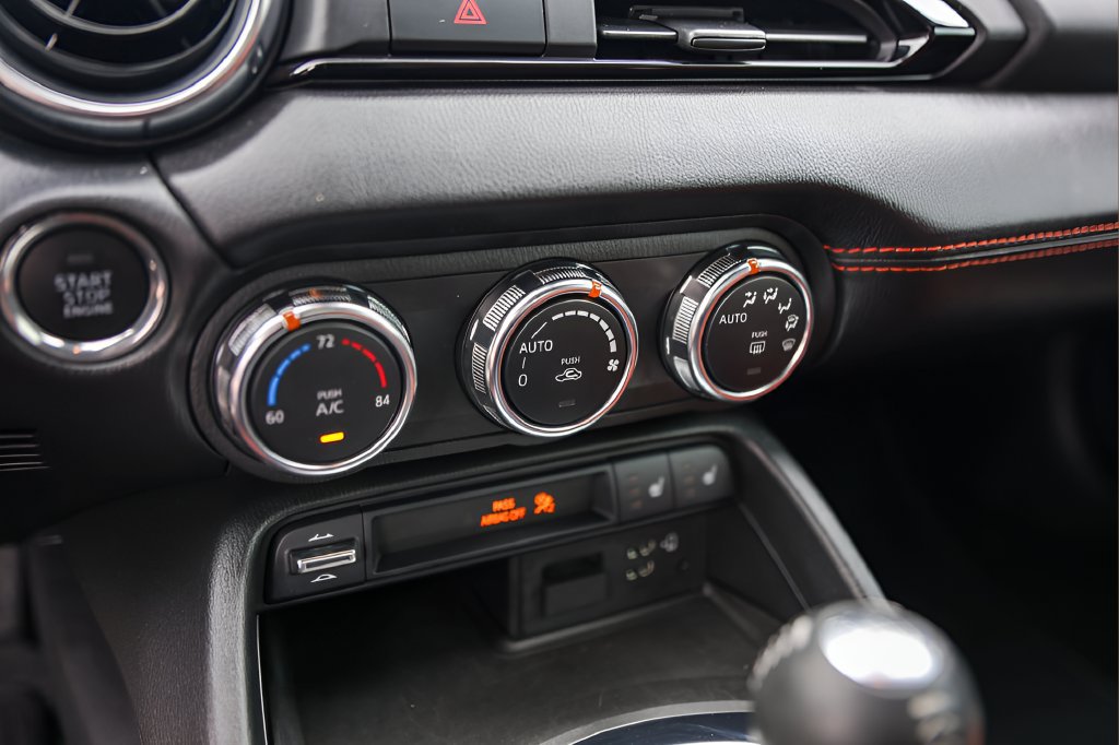 Used 2022 MAZDA MX-5 Miata RF Grand Touring RWD image 21