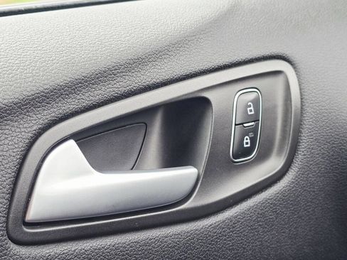 Used 2018 Ford Escape SE image 26