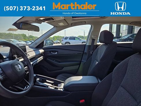 Used 2023 Honda Accord EX image 9
