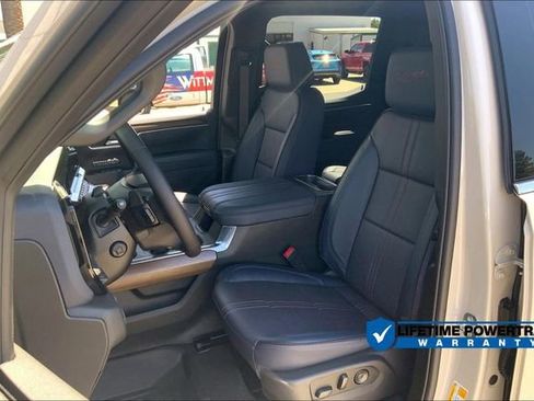 New 2026 Chevrolet Silverado 1500 High Country w/ Technology Package AWD/4WD image 10