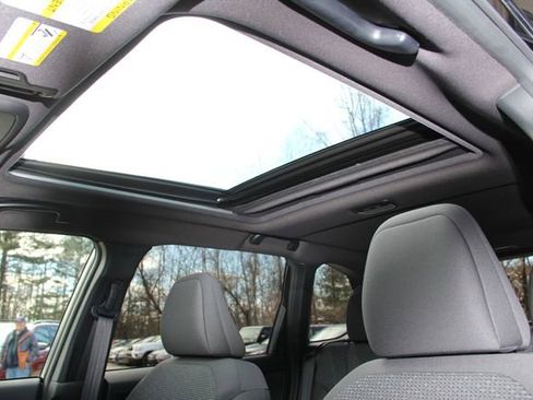 Certified 2025 Subaru Forester Premium image 16