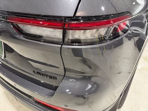 New 2025 Jeep Grand Cherokee Limited image 12