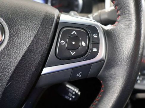 Used 2017 Toyota Camry SE image 18