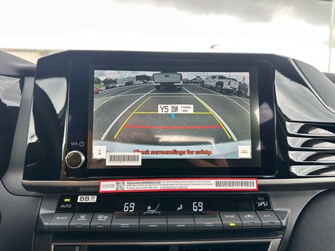 Used 2026 Toyota Camry LE FWD image 25