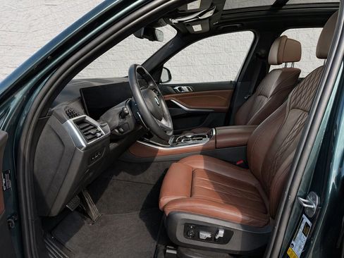 Certified 2024 BMW X5 sDrive40i w/ Premium Package RWD image 2