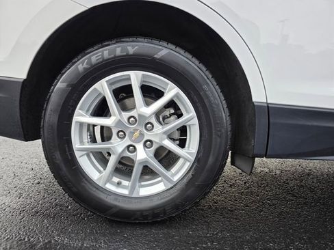Used 2023 Chevrolet Equinox LT image 9