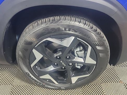 Certified 2026 Kia Seltos S AWD/4WD image 3