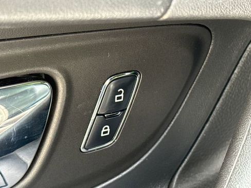 Used 2013 Ford Taurus SHO image 20