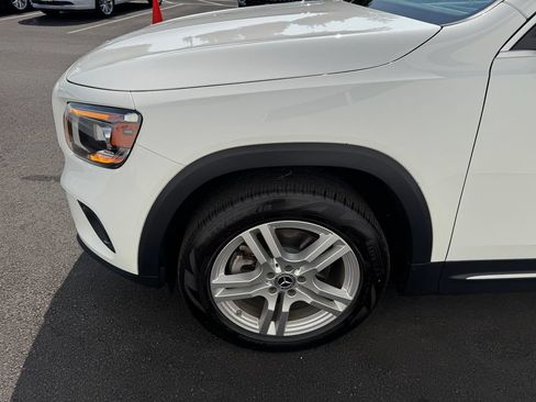 Used 2020 Mercedes-Benz GLB 250 4MATIC image 9
