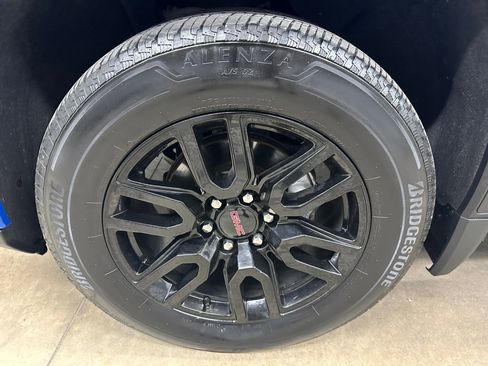 Used 2022 GMC Sierra 1500 Elevation image 37
