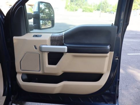Used 2018 Ford F250 Lariat w/ Chrome Package AWD/4WD image 26