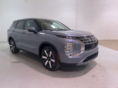 New 2025 Mitsubishi Outlander SE