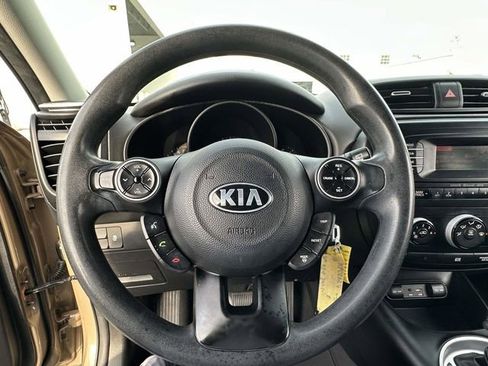Used 2016 Kia Soul image 12