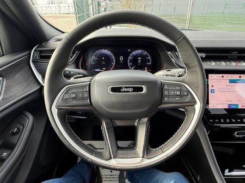 New 2026 Jeep Grand Cherokee Altitude AWD/4WD image 21