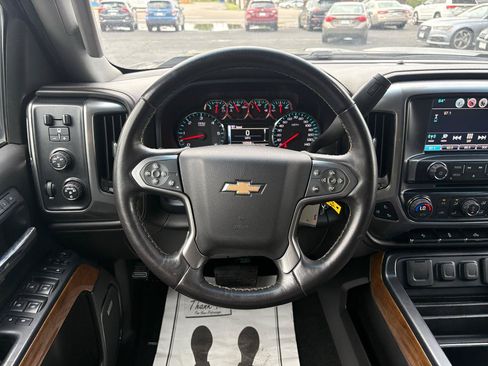 Used 2016 Chevrolet Silverado 1500 LTZ w/ LTZ Plus Package AWD/4WD image 13