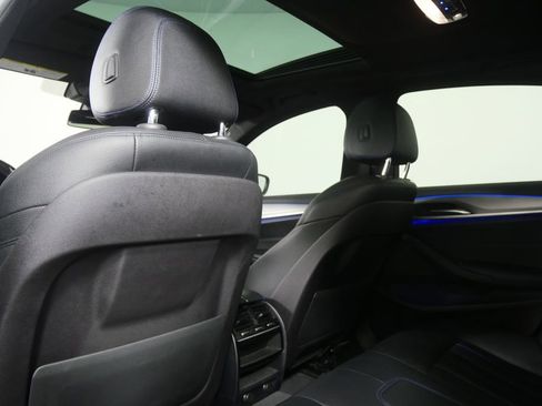 Used 2019 BMW 530i w/ M Sport Package image 16