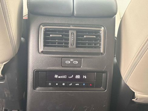 Used 2024 MAZDA CX-90 Plug-In Hybrid w/ Premium Pkg image 16