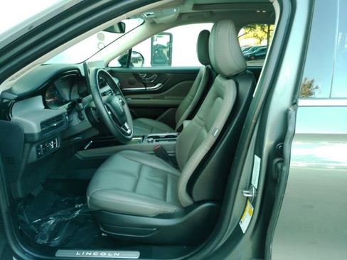 Used 2023 Lincoln Corsair Grand Touring w/ Towing Package image 12