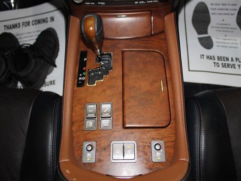 Used 2011 Lexus LS 460 image 22