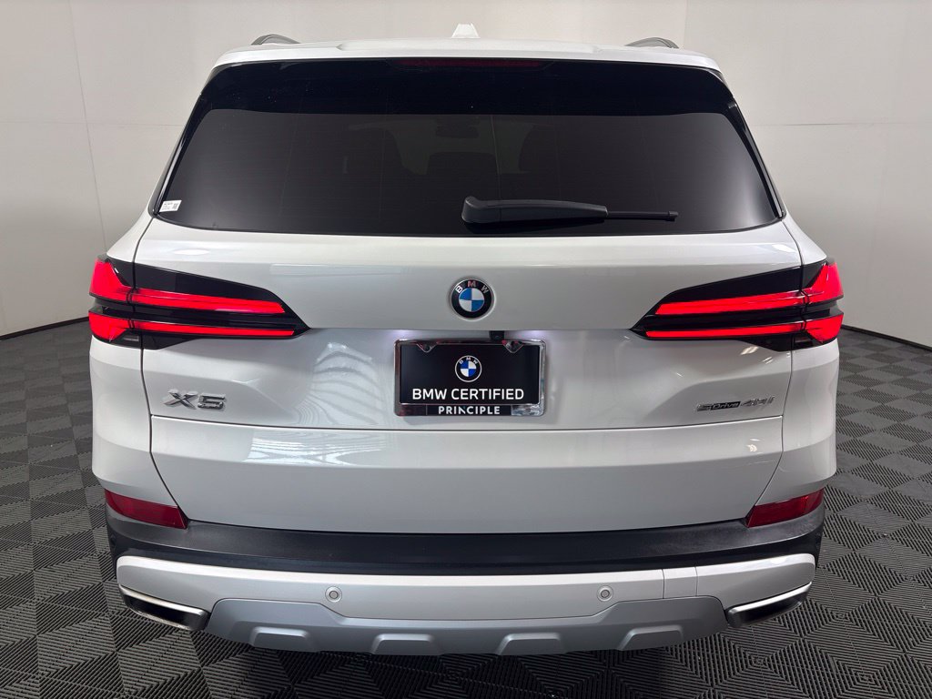 Certified 2024 BMW X5 sDrive40i w/ Premium Package RWD image 6